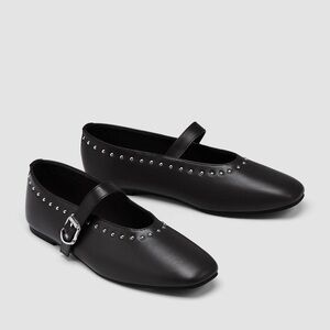 Black Mary Jane flats size 8